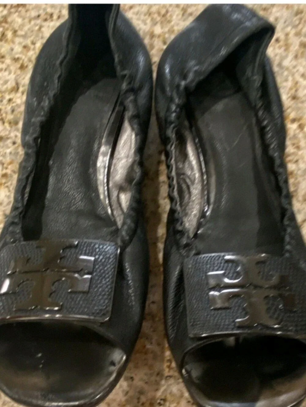 Tory Burch Womens Black Leather Peep-Toe Logo Flats Sz 8 Preowned